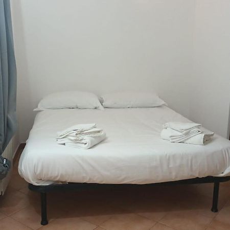 Casa N 2 Con Parcheggio Privato E Colonnina Ricarica Appartement Livorno Buitenkant foto
