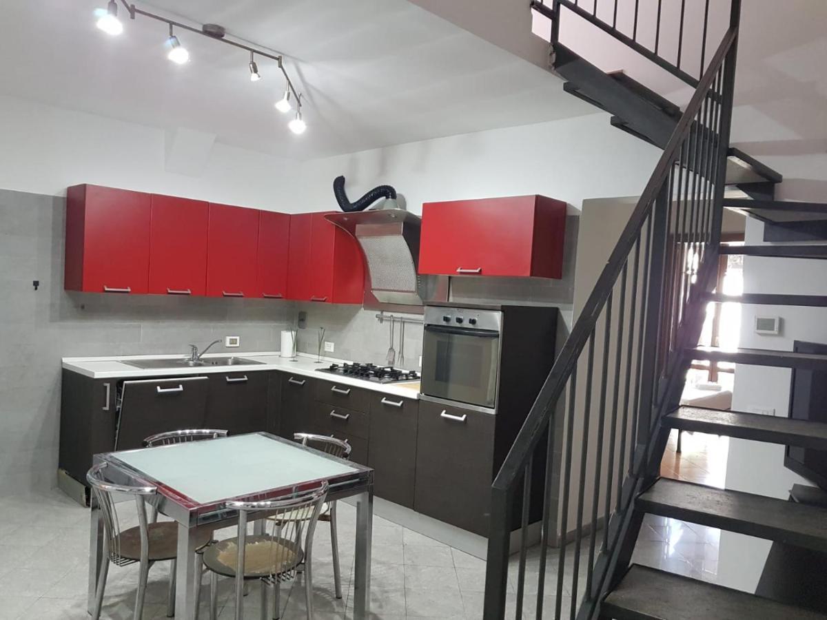 Casa N 2 Con Parcheggio Privato E Colonnina Ricarica Appartement Livorno Buitenkant foto