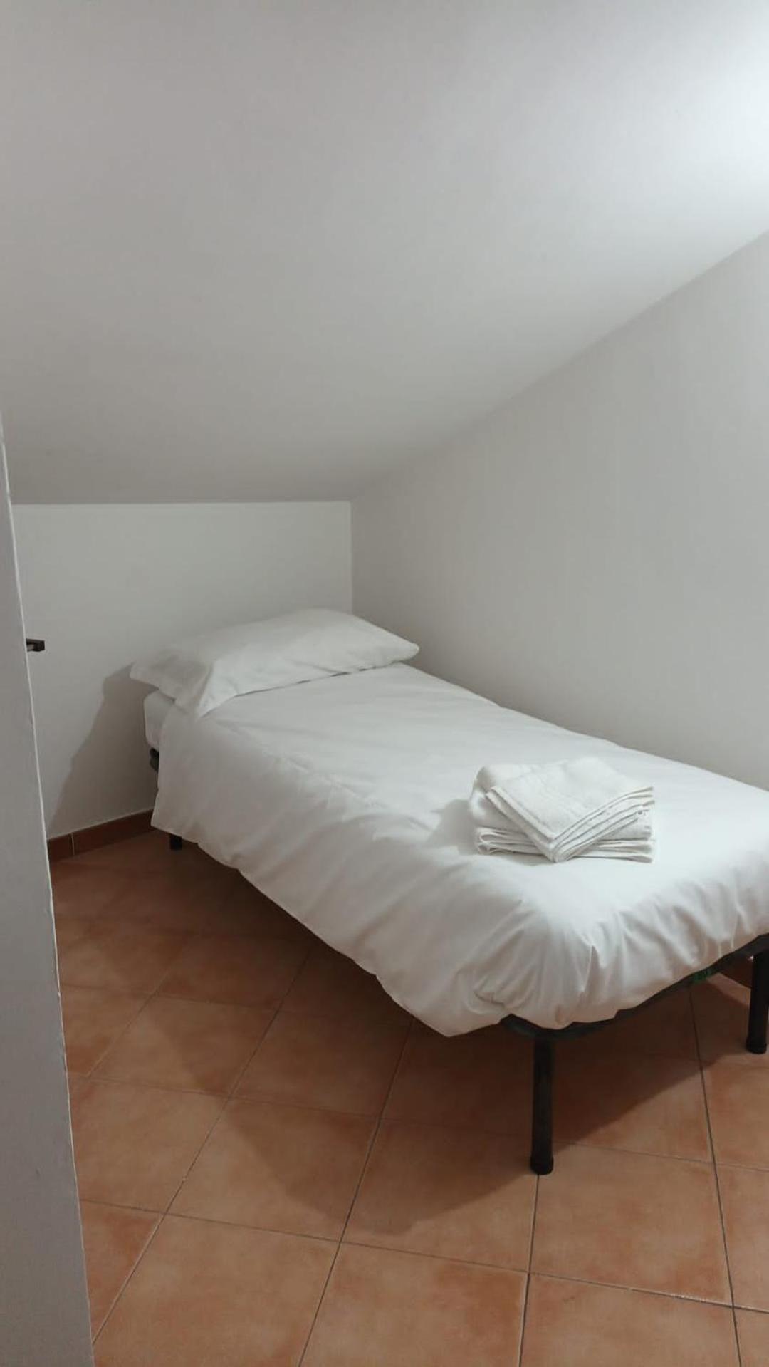 Casa N 2 Con Parcheggio Privato E Colonnina Ricarica Appartement Livorno Buitenkant foto